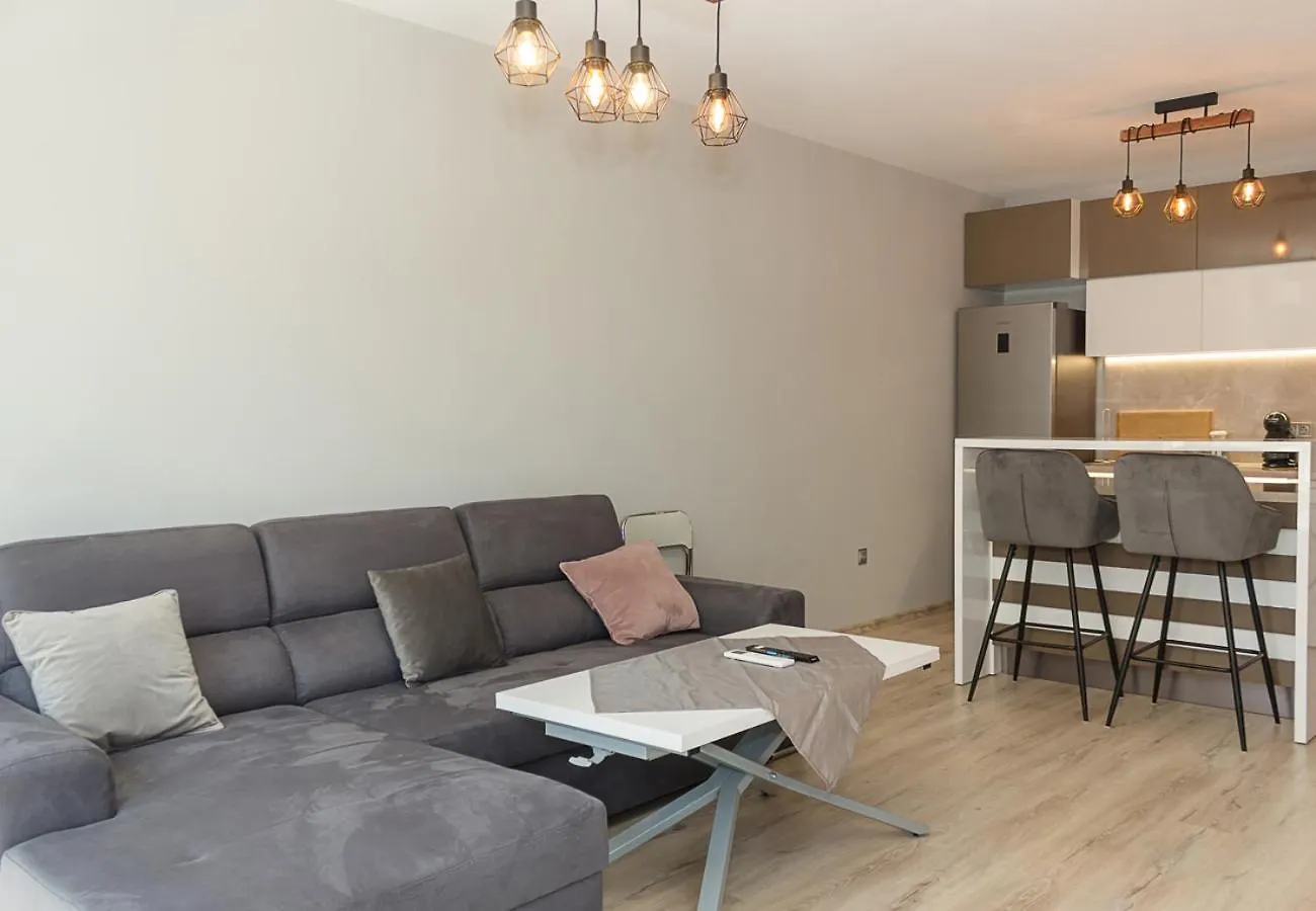 Sunny 1Bd Flat In St Constantine & Helena Complex By Flat Mаnаger Apartment Varna