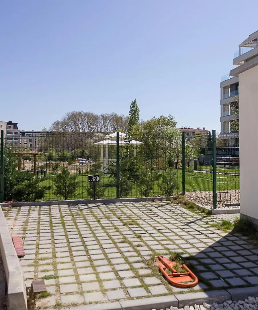 Sunny 1Bd Flat In St Constantine & Helena Complex By Flat Mаnаger Apartment Varna